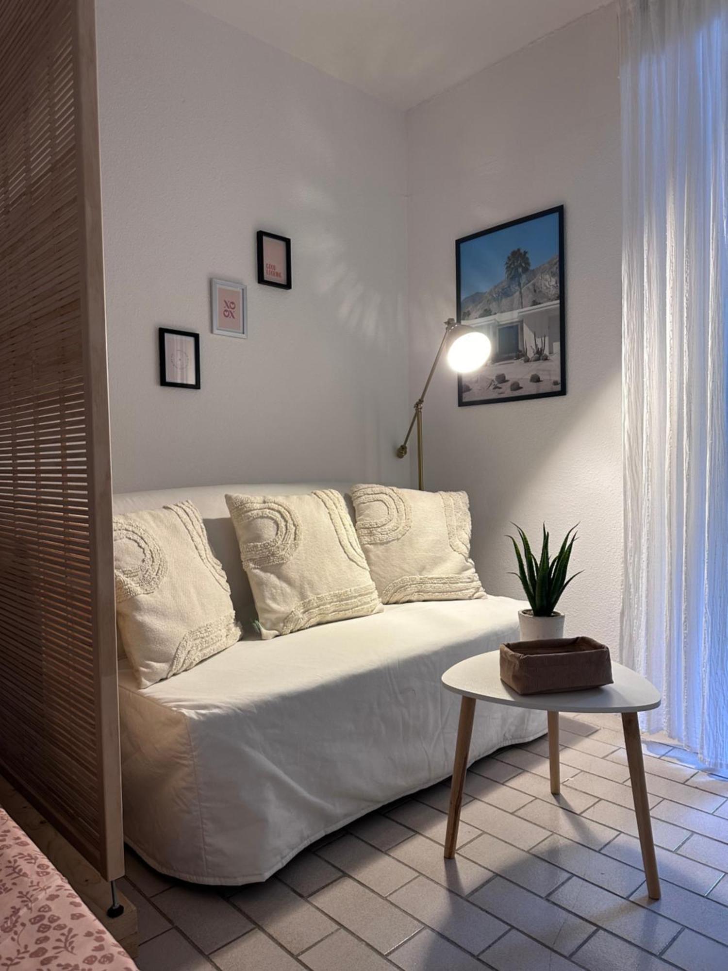 Studio Sur Le Port De Hyeres - A 2Min Des Plages, Clim & Balcon Eksteriør billede