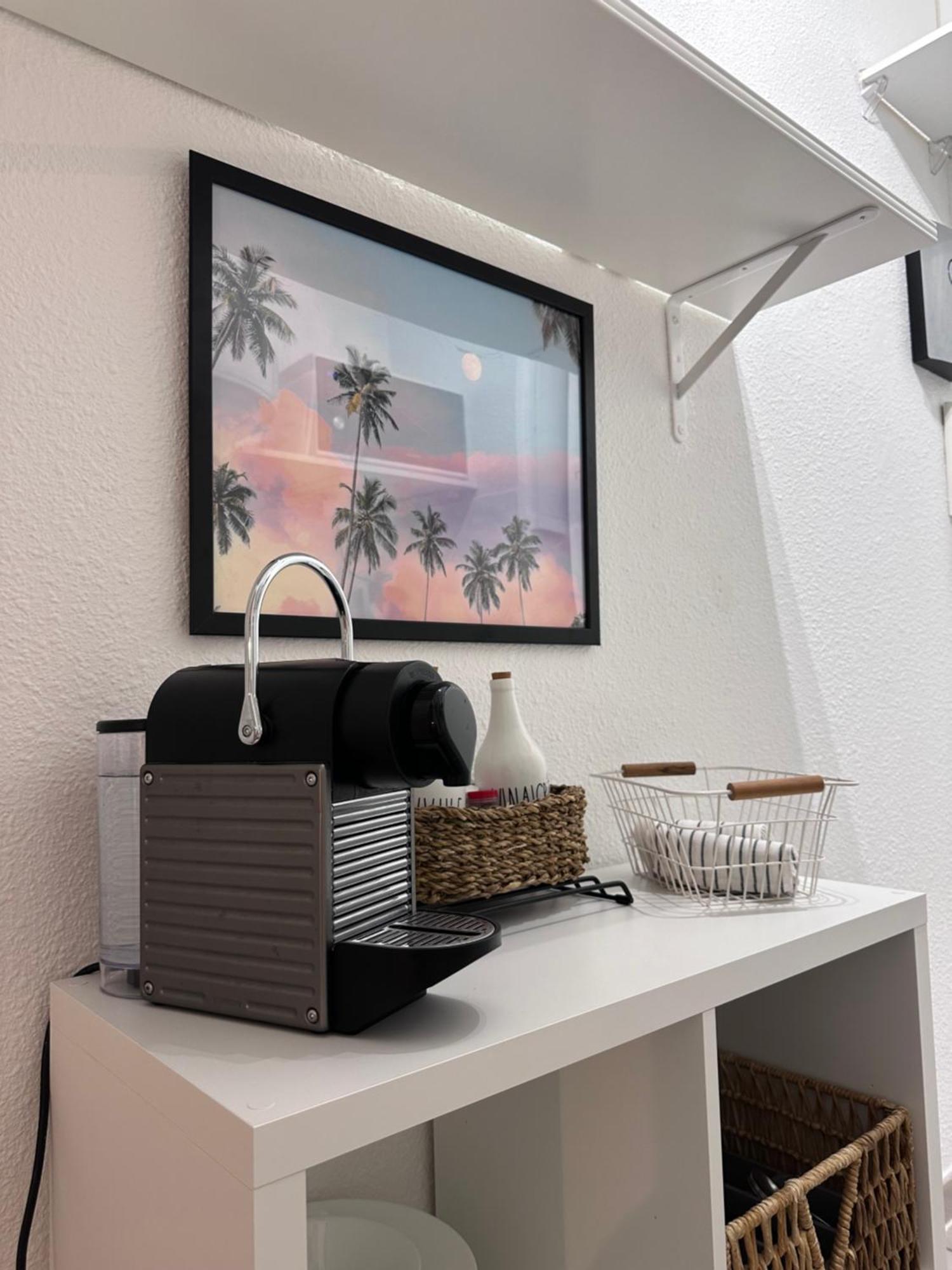 Studio Sur Le Port De Hyeres - A 2Min Des Plages, Clim & Balcon Eksteriør billede